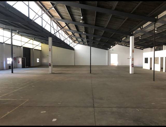 1,608M² WAREHOUSE TO LET IN AIRPORT INDUSTRIA